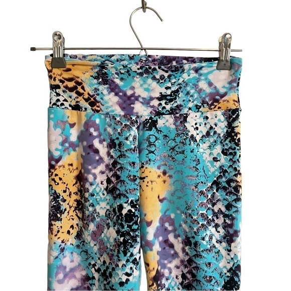 Candida Maria Brazil Low Rise Colorful Leggings - Picture 3 of 8